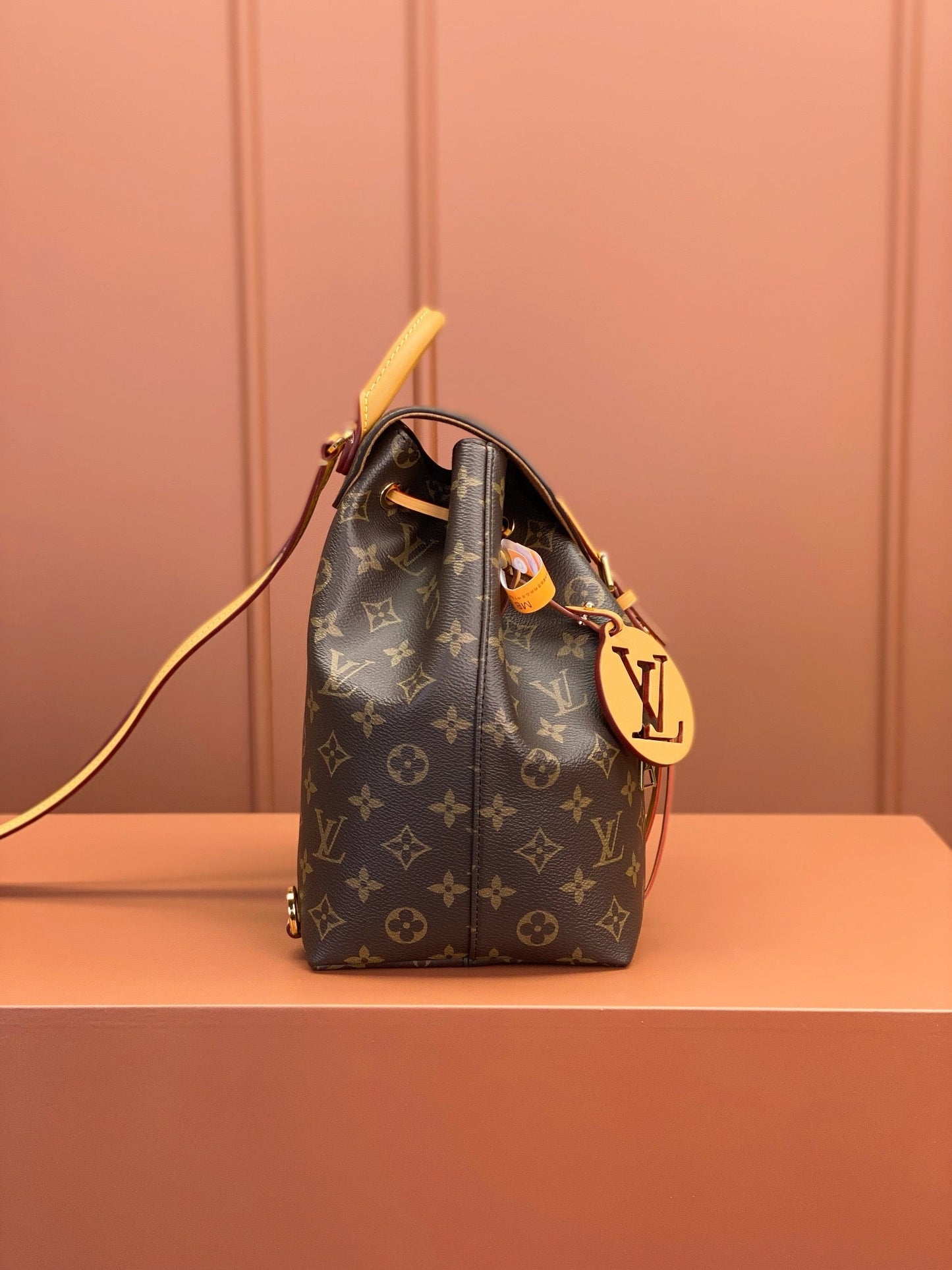 0528 Monogram Monsouris Nm Bb