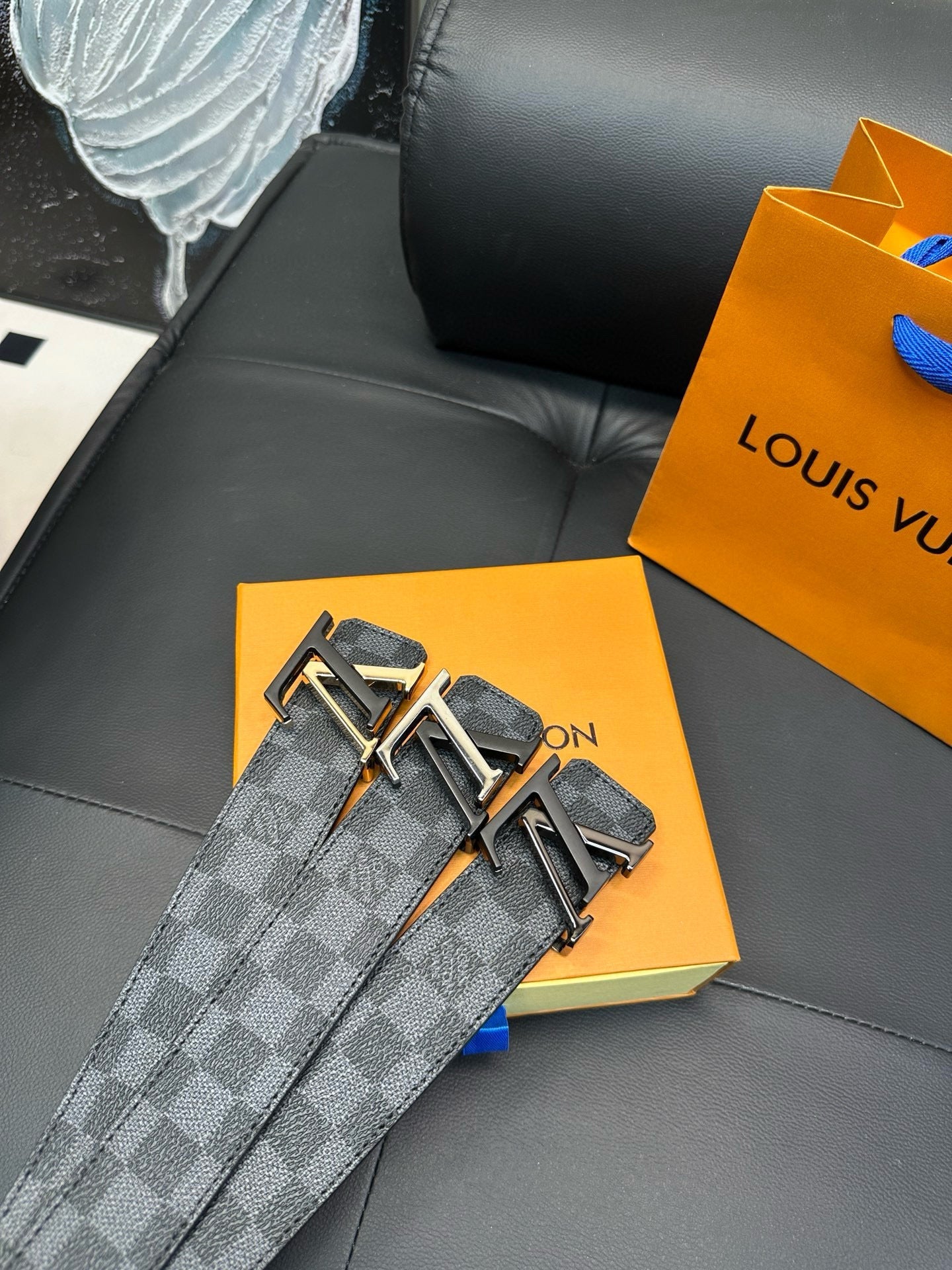 LV Double color scheme