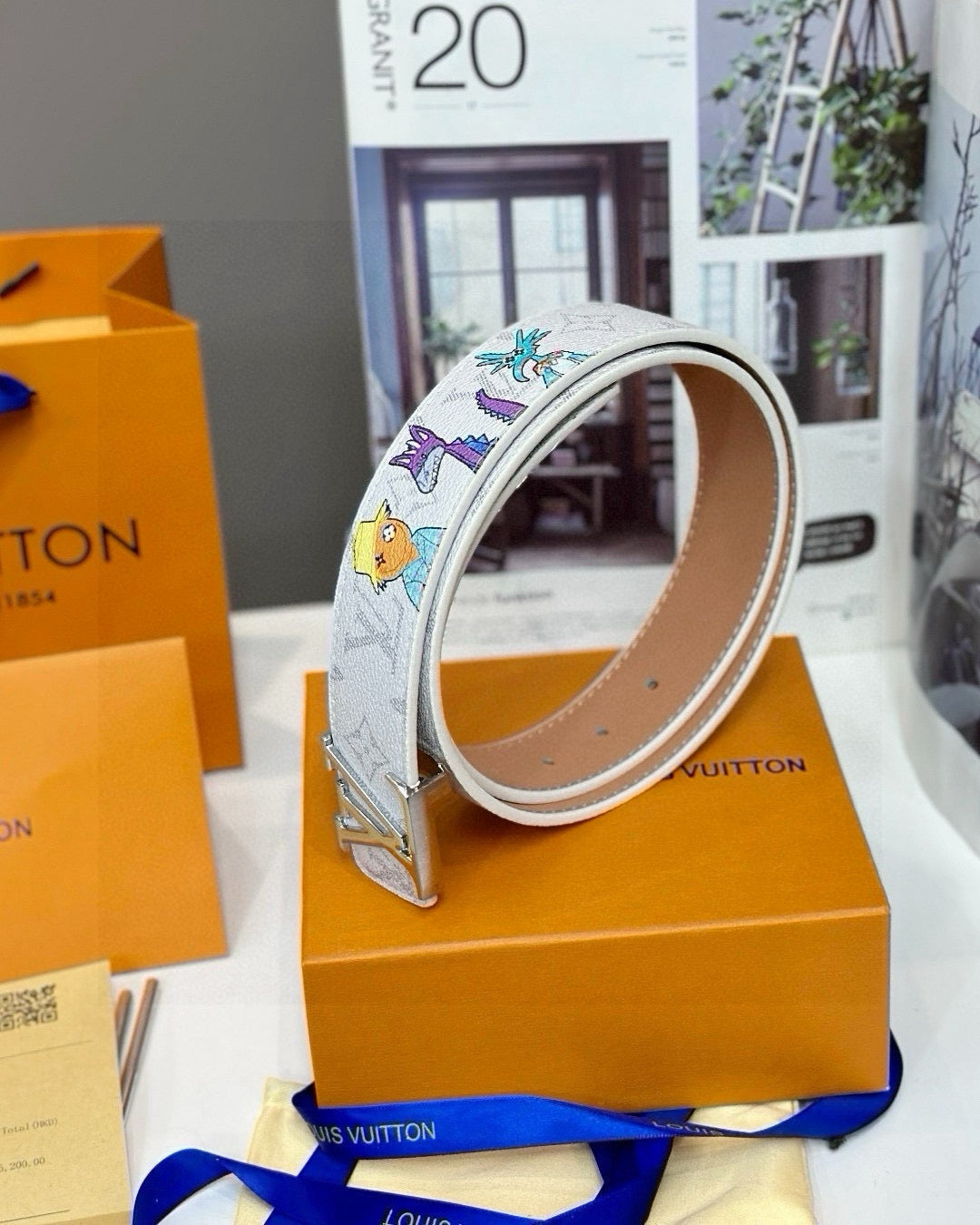 Lv White classic print with cartoon patterns (Silver)